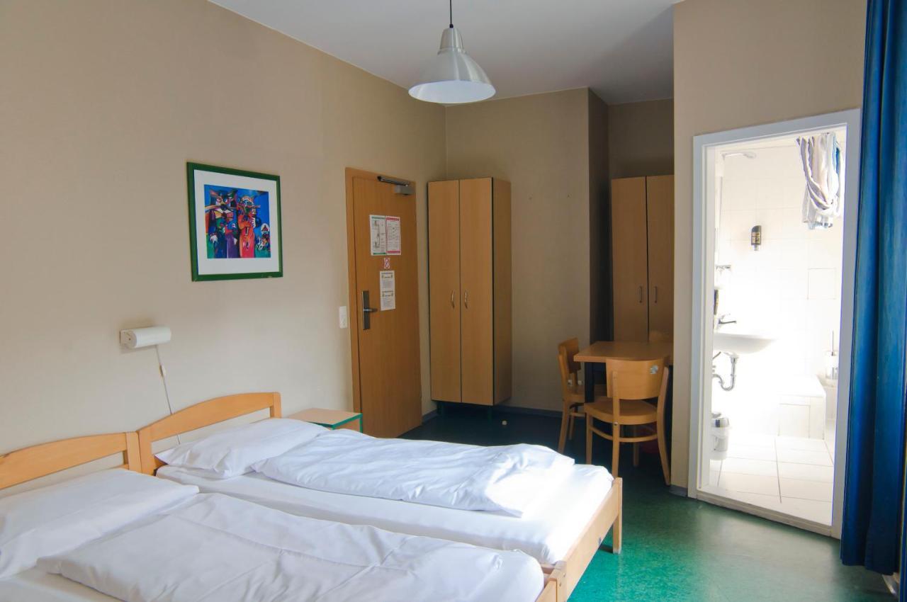 Happy Hotel Berlin Exterior foto